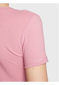 Guess T-Shirt Mini Triangle W2YI45 J1311 Różowy Slim Fit. Kolor: różowy. Materiał: bawełna