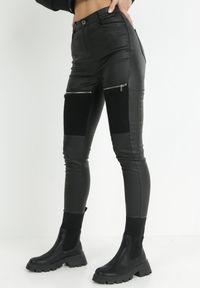 Born2be - Czarne Spodnie Skinny z Imitacji Skóry z Suwakami Nedomi. Kolor: czarny. Materiał: skóra