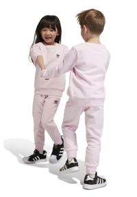 adidas Originals dres dziecięcy kolor różowy. Kolor: różowy. Materiał: dresówka #6