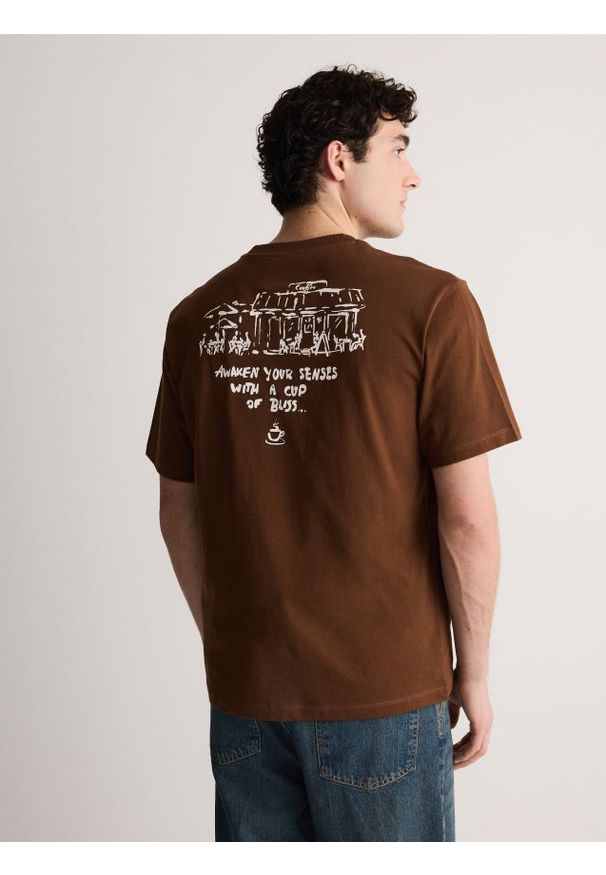 Reserved - T-shirt relaxed fit - brązowy. Kolor: brązowy. Materiał: bawełna, dzianina