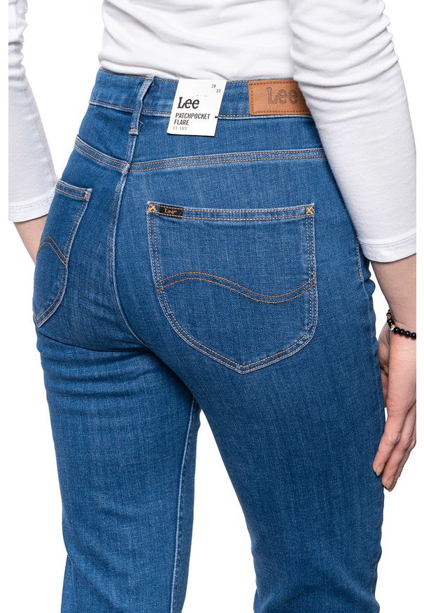 Lee - LEE FLARE DAMSKIE SPODNIE JEANSOWE L31NMANS 112107210