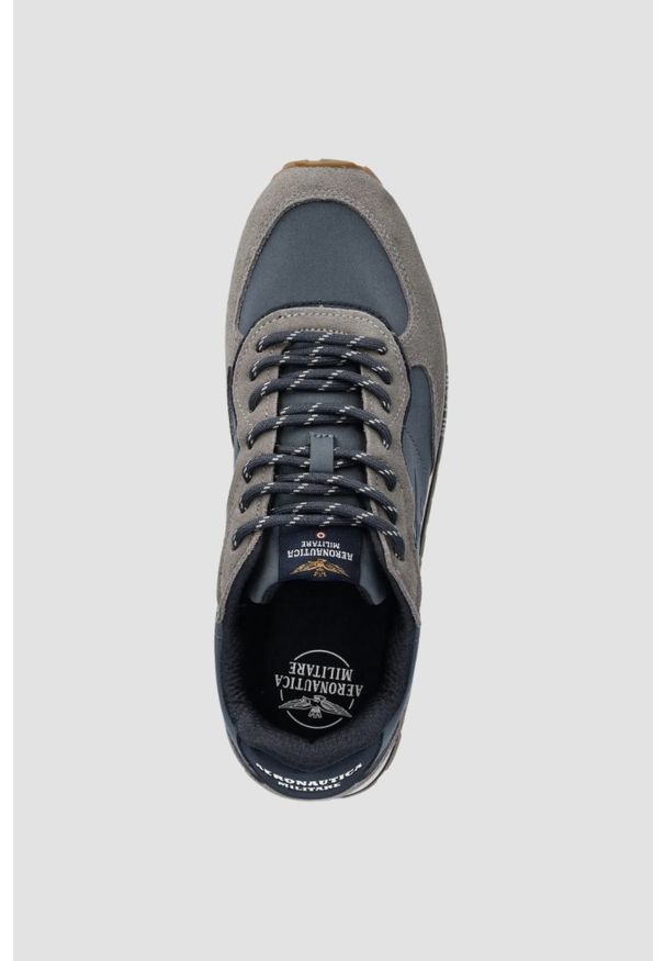 Aeronautica Militare - AERONAUTICA MILITARE Szaro-niebieskie sneakersy męskie ze skórą zamszową, Rozmiar 44. Okazja: na co dzień. Kolor: niebieski. Materiał: skóra, zamsz