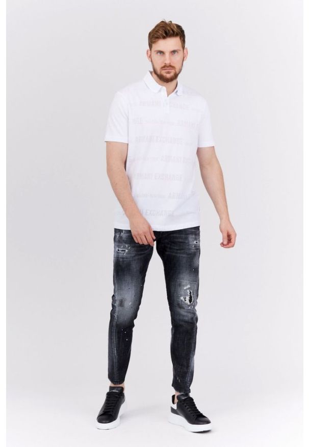 Armani Exchange - ARMANI EXCHANGE Biała męska koszulka polo w logo. Typ kołnierza: polo. Kolor: biały. Wzór: ażurowy