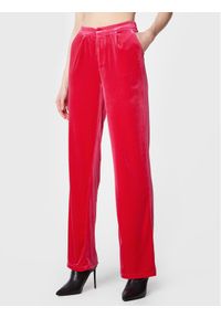 Gina Tricot Spodnie materiałowe Maddy 18572 Różowy Relaxed Fit. Kolor: różowy. Materiał: syntetyk
