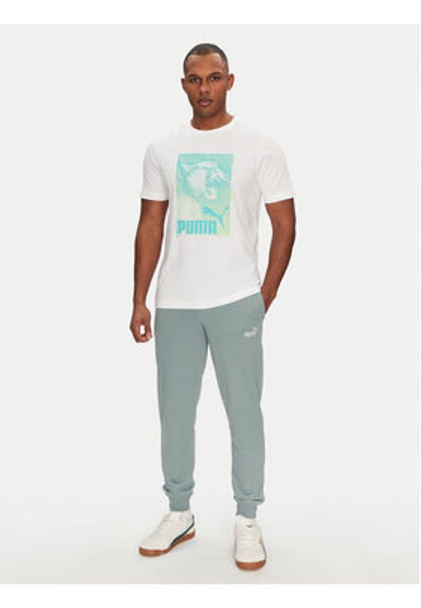 Puma T-Shirt Graphics Photoprint 684836 Biały Regular Fit. Kolor: biały. Materiał: bawełna