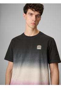 4f - 4F T-shirt relaxed z nadrukiem męski - czarny XL. Okazja: na co dzień. Kolor: czarny. Materiał: dzianina, skóra, materiał. Wzór: nadruk. Styl: casual, klasyczny #2