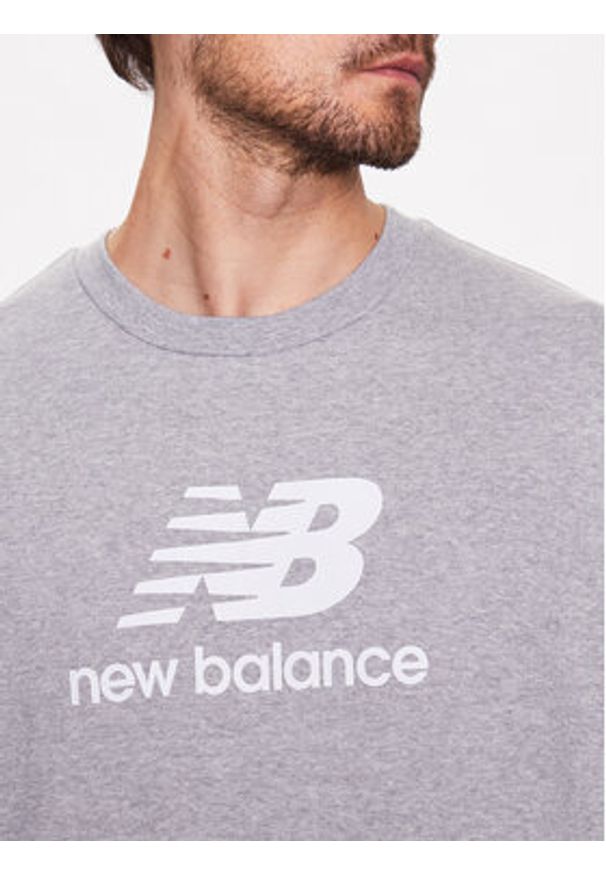 New Balance Bluza MT31538 Szary Relaxed Fit. Kolor: szary. Materiał: bawełna