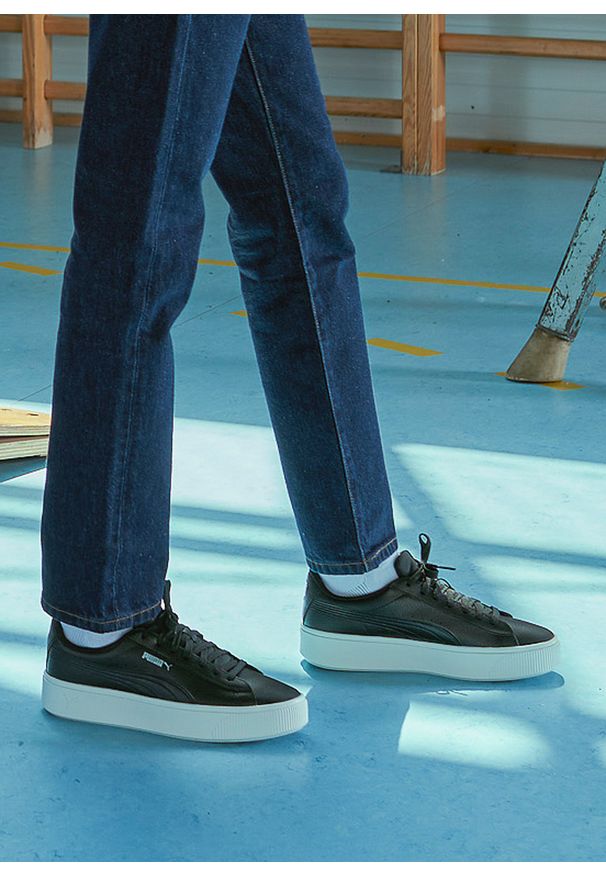 Puma Vikky Stacked L Buty sneakersy damskie czarne. Okazja: do pracy, na spacer, na co dzień. Kolor: czarny. Model: Puma Vikky. Sport: turystyka piesza