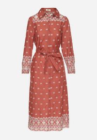 Born2be - Jasnobrązowa Sukienka o Koszulowym Kroju z Wiązanym Paskiem Ozdobiona Haftem Valentirae. Okazja: na co dzień. Kolor: brązowy. Materiał: bawełna. Wzór: aplikacja, haft. Typ sukienki: koszulowe. Styl: casual, klasyczny #4