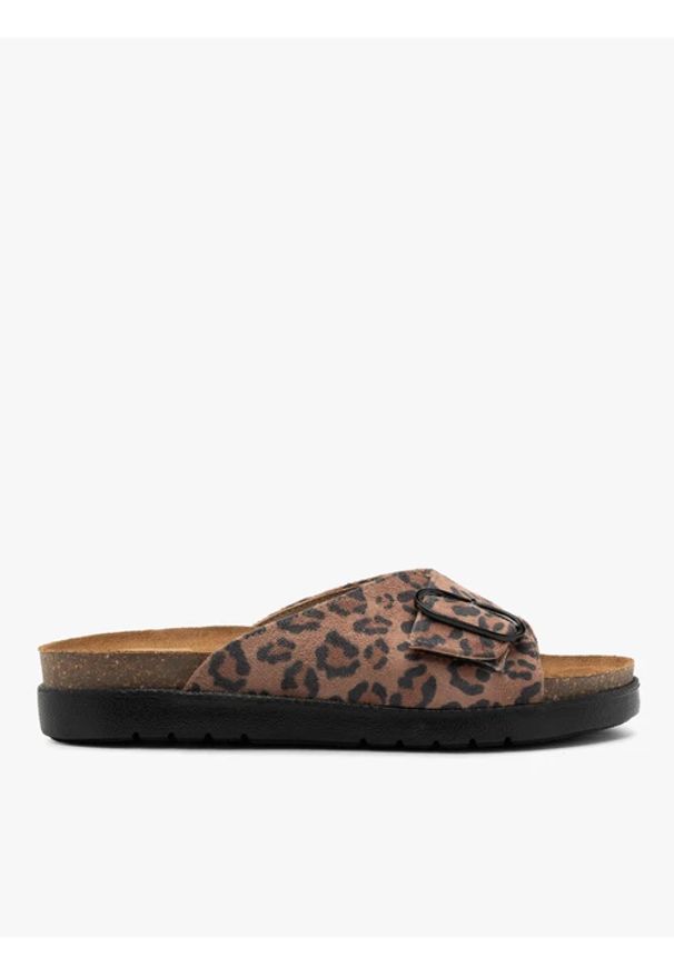 Ryłko - Klapki damskie w panterkę. Kolor: brązowy. Materiał: syntetyk. Wzór: motyw zwierzęcy. Styl: wakacyjny