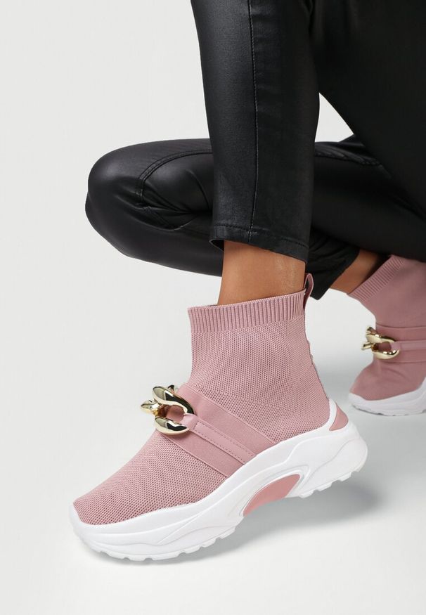 Born2be - Różowe Sneakersy Echoma. Kolor: różowy. Materiał: materiał, prążkowany, guma. Szerokość cholewki: normalna. Wzór: aplikacja. Obcas: na platformie