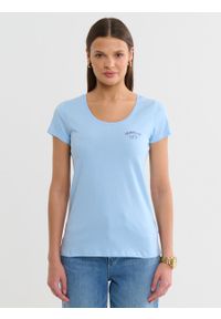 Big-Star - Koszulka damska z nadrukiem na piersi błękitna Nika 416. Kolor: niebieski. Materiał: tkanina, bawełna. Wzór: nadruk. Sezon: wiosna, lato