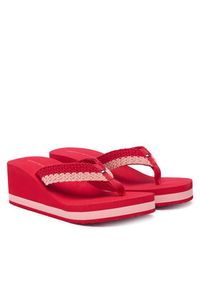 TOMMY HILFIGER - Tommy Hilfiger Japonki Th Wedge Crochet Summer Sandal FW0FW09420 Czerwony. Kolor: czerwony. Materiał: materiał #2