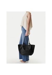 Torebka Coccinelle. Kolor: czarny #1