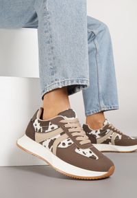 Born2be - Czarno-Białe Sneakersy Ozdobione Paskami Florgisse. Okazja: na co dzień, na spacer. Zapięcie: pasek. Kolor: czarny. Materiał: jeans. Wzór: aplikacja. Sport: turystyka piesza