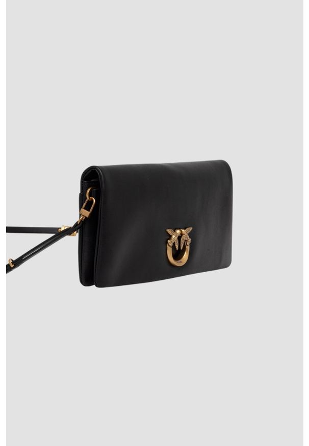 Pinko - PINKO Czarna listonoszka damska Click Soft Horizontal Classic Citello Moi. Kolor: czarny. Wzór: gładki, aplikacja. Materiał: skórzane. Styl: casual, elegancki