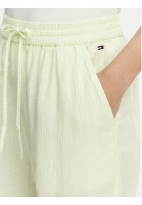 Tommy Jeans Spodnie materiałowe DW0DW22285 Zielony jasny Loose Fit. Kolor: zielony. Materiał: len #4
