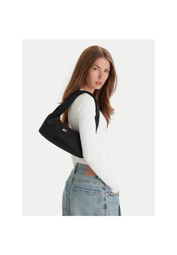 Torebka Tommy Jeans. Kolor: czarny