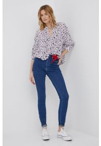 Tommy Jeans jeansy SYLVIA BF6232 damskie high waist. Stan: podwyższony. Kolor: niebieski