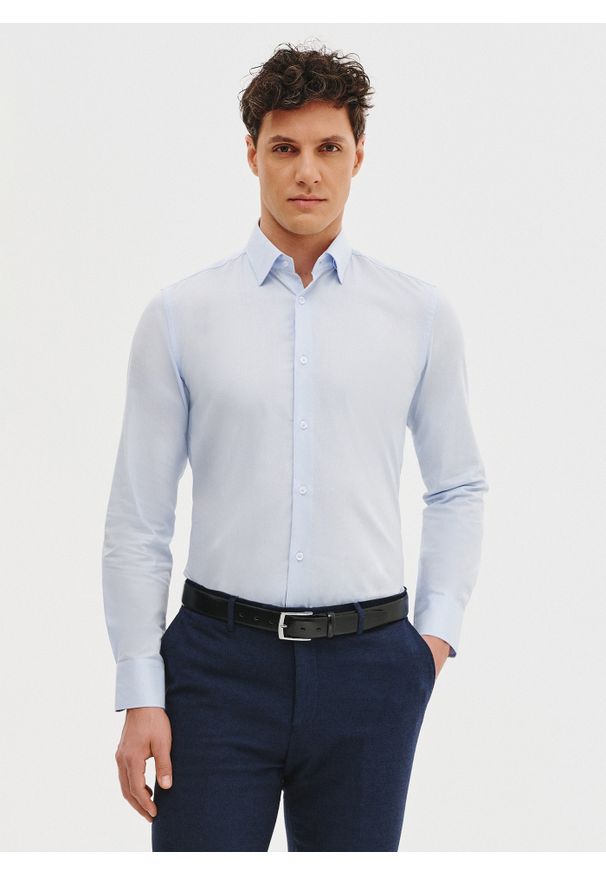 Pako Lorente - PAKO LORENTE – Błękitna koszula bawełniana. Kolor: niebieski. Materiał: bawełna. Długość rękawa: długi rękaw. Długość: długie. Sezon: wiosna, lato