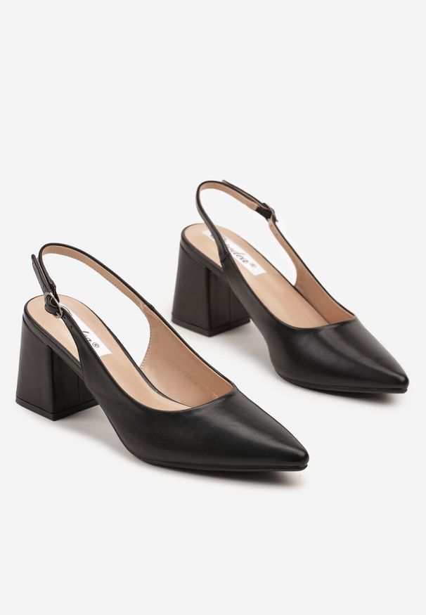 Born2be - Czarne Sandały na Słupku z Noskiem w Szpic i Odkrytą Piętą Teharia. Okazja: na co dzień. Kolor: czarny. Obcas: na słupku. Styl: elegancki, casual