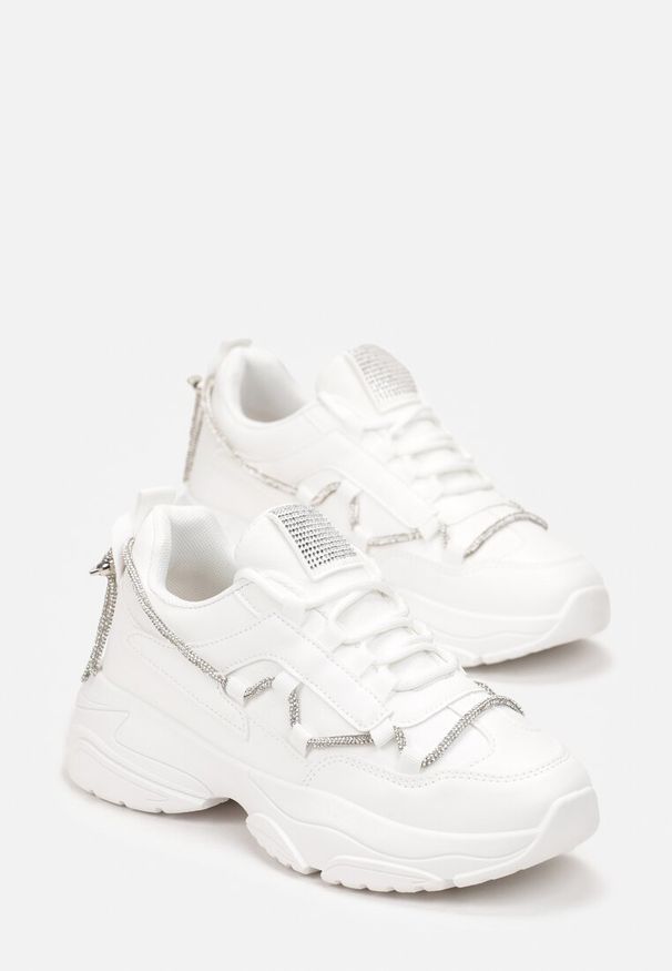 Born2be - Białe Sneakersy z Dekoracyjnym Sznurkiem z Cyrkoniami Katalynne. Nosek buta: okrągły. Zapięcie: sznurówki. Kolor: biały. Materiał: materiał. Sezon: jesień, wiosna. Obcas: na obcasie. Wysokość obcasa: niski