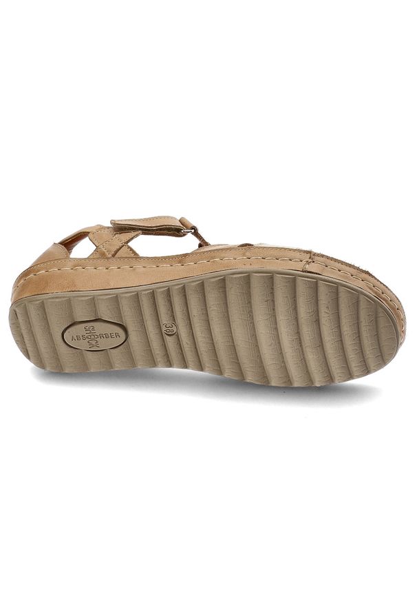 Brązowe Sandały Armodo Stylowe Obuwie Damskie. Okazja: na spacer. Kolor: brązowy. Materiał: materiał. Wzór: aplikacja. Sezon: lato. Styl: elegancki