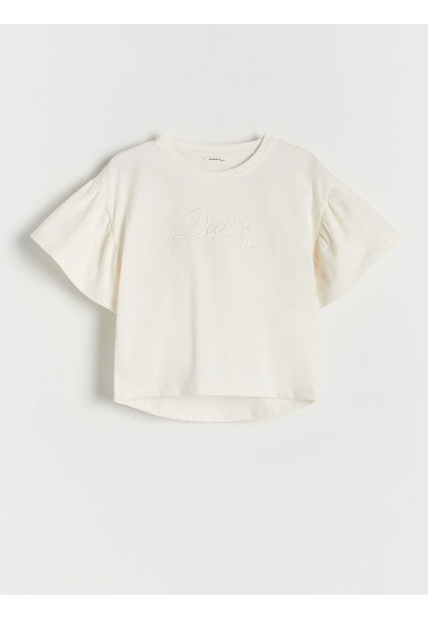 Reserved - T-shirt z aplikacją - złamana biel. Materiał: bawełna. Wzór: aplikacja