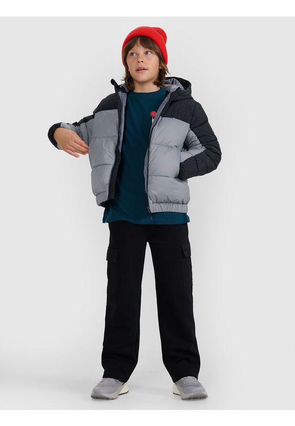 4f - 4F Kurtka puchowa z wypełnieniem syntetycznym chłopięca - szara 164 (13-14 lat). Okazja: na co dzień. Kolor: szary. Materiał: syntetyk, puch. Wzór: gładki. Sezon: lato. Styl: casual, klasyczny