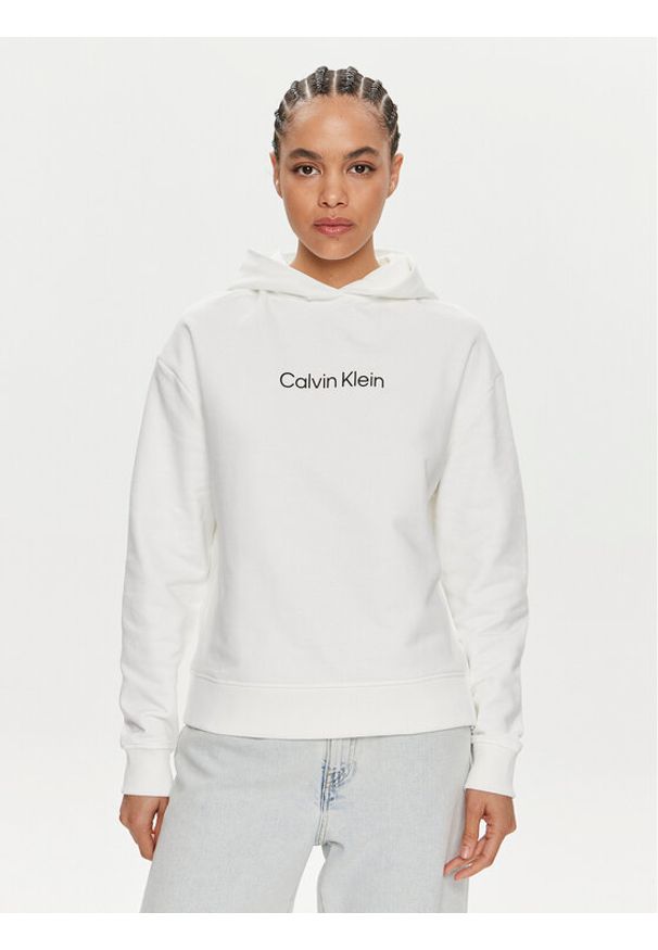 Calvin Klein Bluza Hero Logo K20K205449 Biały Regular Fit. Kolor: biały. Materiał: bawełna