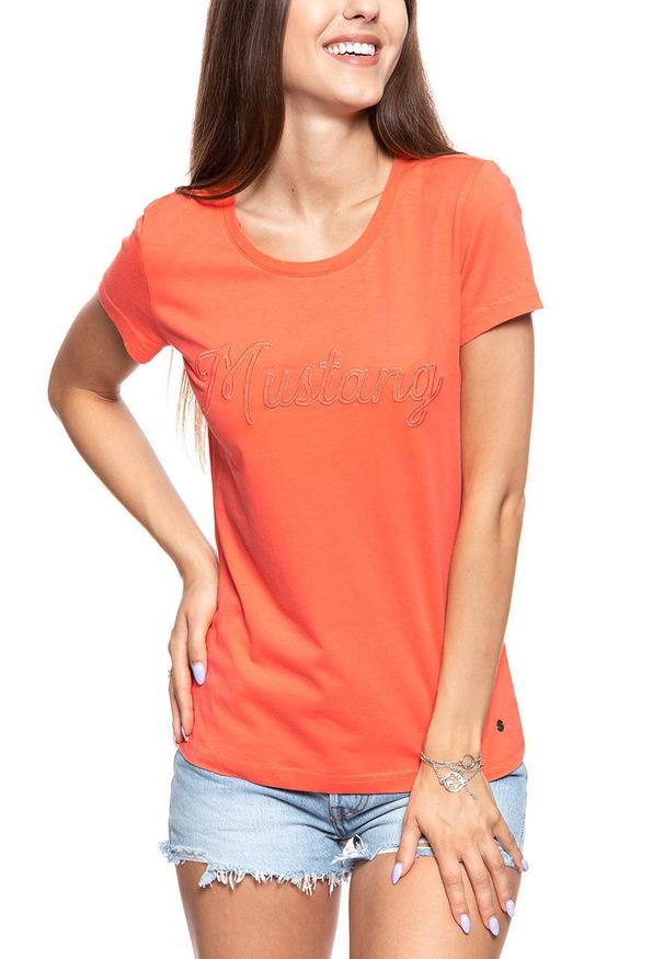 Mustang - MUSTANG T SHIRT DAMSKI Alexia C Embro Persimmon 1009060 8139. Wzór: nadruk