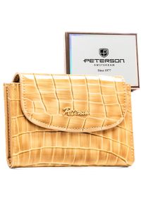 Beżowy portfel damski ze skóry ekologicznej z tłoczeniem na wzór skóry krokodyla - Peterson. Kolor: beżowy. Materiał: skóra ekologiczna. Wzór: aplikacja #1