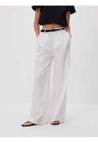 Reserved - Luźne spodnie z lnem - biały. Kolor: biały. Materiał: len #1