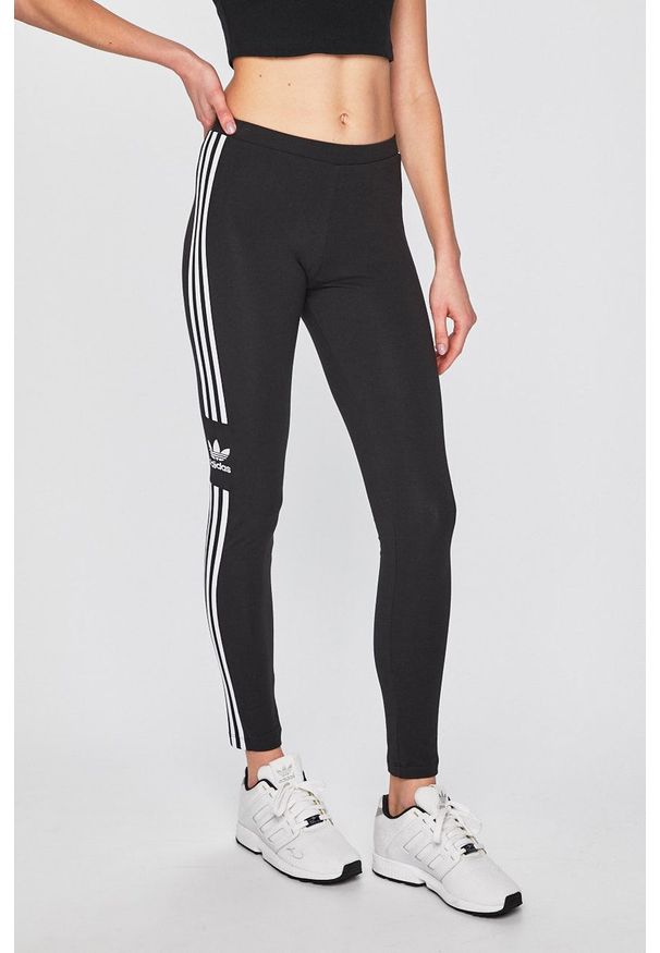 adidas Originals - Legginsy DV2636. Kolor: czarny. Materiał: dzianina