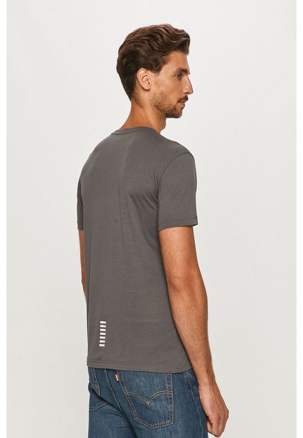 EA7 Emporio Armani - T-shirt. Okazja: na co dzień. Kolor: szary. Materiał: dzianina. Styl: casual