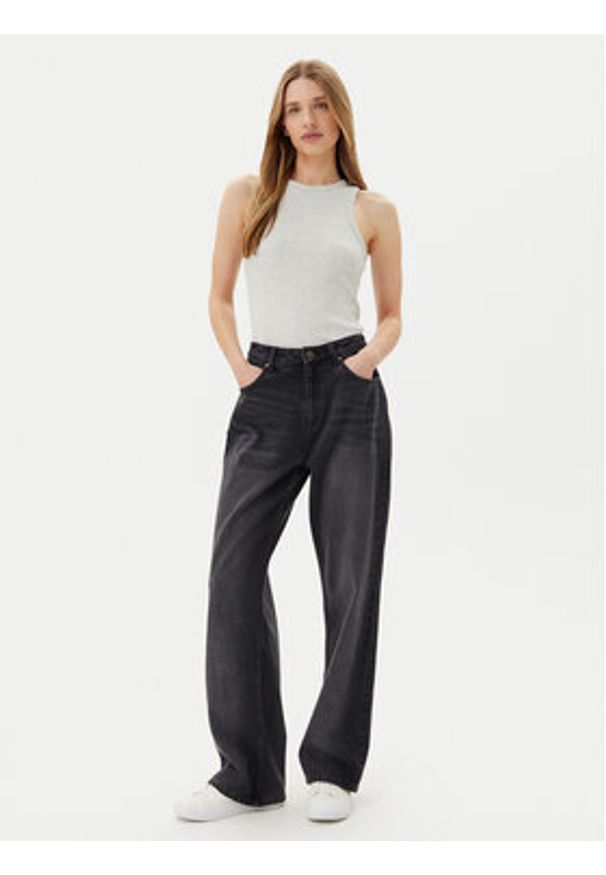 Pieces Top May 17154480 Szary Slim Fit. Kolor: szary. Materiał: bawełna