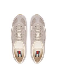 TOMMY HILFIGER - Tommy Hilfiger Sneakersy EM0EM01718 Beżowy jasny. Kolor: beżowy. Materiał: skóra, zamsz #6
