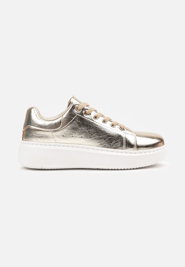 Born2be - Złote Płaskie Sneakersy Vices z Metalicznym Wykończeniem Syliyana. Nosek buta: okrągły. Kolor: złoty