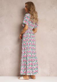 Renee - Różowa Sukienka z Wiskozy i Kopertowym Dekoltem w Fantazyjny Print Abai. Kolor: różowy. Materiał: wiskoza. Wzór: nadruk. Sezon: lato. Typ sukienki: kopertowe