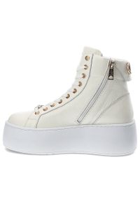 Białe Sneakersy Carinii Damskie Stylowe Obuwie. Okazja: do pracy, na uczelnię. Kolor: biały. Materiał: skóra. Szerokość cholewki: normalna. Wzór: jednolity, aplikacja. Styl: elegancki #6