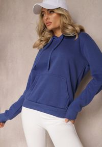 Renee - Granatowa Bluza z Kapturem Corbetes. Typ kołnierza: kaptur. Kolor: niebieski. Materiał: polar, tkanina, dresówka, prążkowany. Długość rękawa: długi rękaw. Długość: długie. Wzór: jednolity, gładki