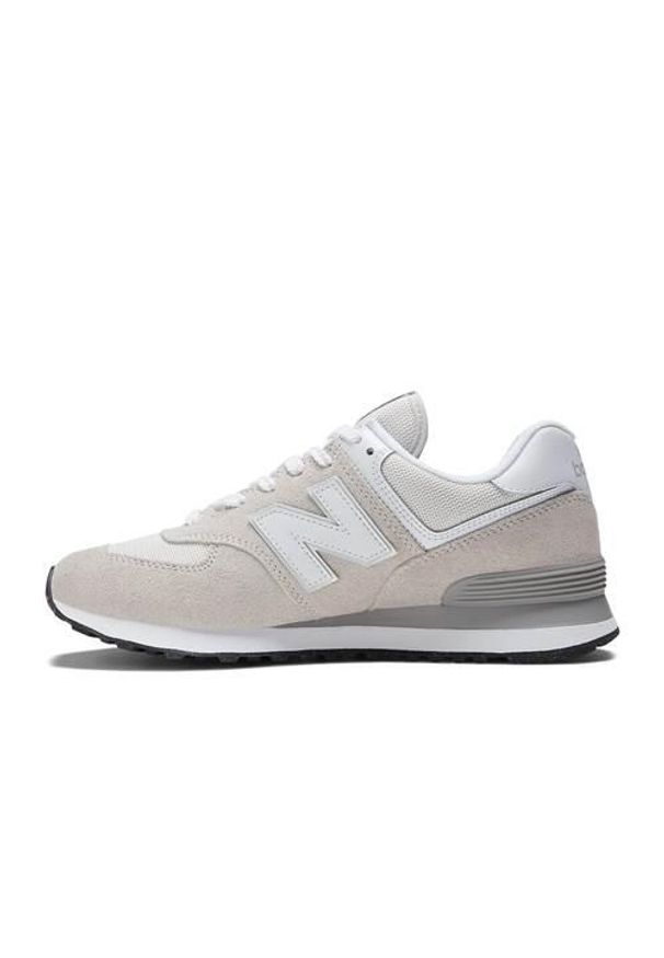 Buty do chodzenia męskie New Balance 574. Zapięcie: sznurówki. Kolor: biały, wielokolorowy, czarny, szary. Materiał: guma, tkanina, zamsz, materiał, syntetyk. Szerokość cholewki: normalna. Model: New Balance 574. Sport: turystyka piesza