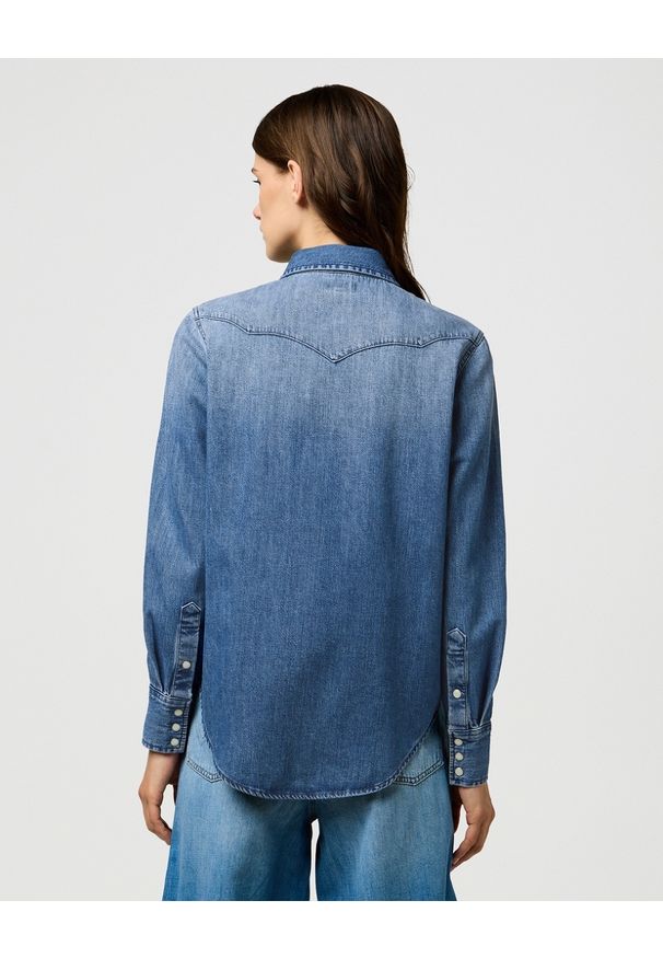Wrangler - DAMSKA KOSZULA JEANSOWA WRANGLER HERITAGE SHIRT LIGHT HAND 112373227. Materiał: jeans