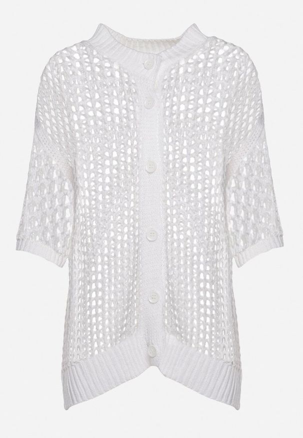 Born2be - Biały Kardigan Ażurowy Narzutka z Luźnymi Rękawami i Guzikami Warissa. Okazja: na co dzień. Kolor: biały. Materiał: len, jeans. Wzór: ażurowy. Styl: casual, elegancki, wakacyjny, klasyczny