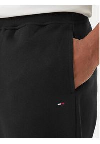 Tommy Jeans Dres DM0DM23281 Czarny Regular Fit. Kolor: czarny. Materiał: bawełna #4