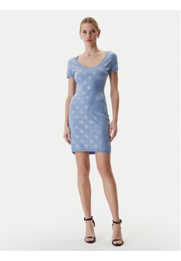 Guess Sukienka dzianinowa W6RK92 Z3JD2 Błękitny Regular Fit. Kolor: niebieski. Materiał: syntetyk