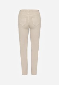 Renee - Jasnobeżowe Jeansy z Bawełny w Klasycznym Stylu Allivine. Okazja: na co dzień. Stan: podwyższony. Kolor: beżowy. Styl: klasyczny #4