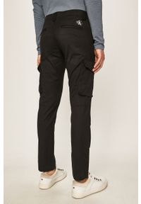 Calvin Klein Jeans - Spodnie. Kolor: czarny. Materiał: tkanina, bawełna, elastan. Wzór: gładki #3