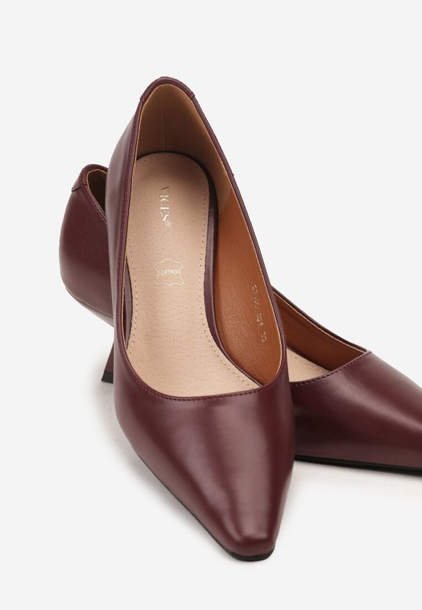 Born2be - Bordowe Czółenka Vices na Obcasie Typu Kaczuszka ze Skórzaną Wkładką Naliove. Okazja: na co dzień, na spotkanie biznesowe, do pracy. Kolor: czerwony. Materiał: skóra. Obcas: na obcasie. Styl: casual, biznesowy, klasyczny. Wysokość obcasa: średni