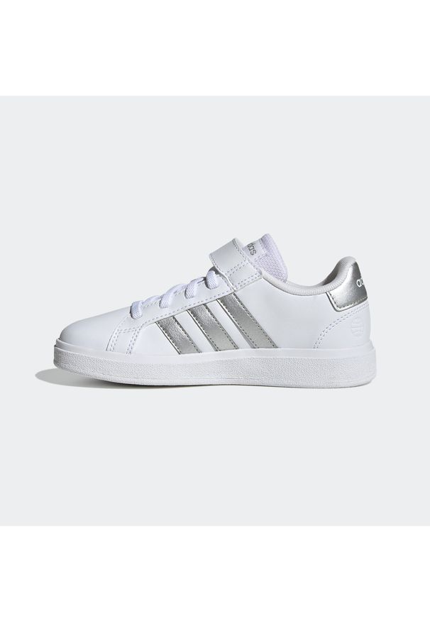 Buty sportowe dla dzieci Adidas Grand Court. Materiał: syntetyk, skóra, kauczuk. Szerokość cholewki: normalna. Sport: turystyka piesza